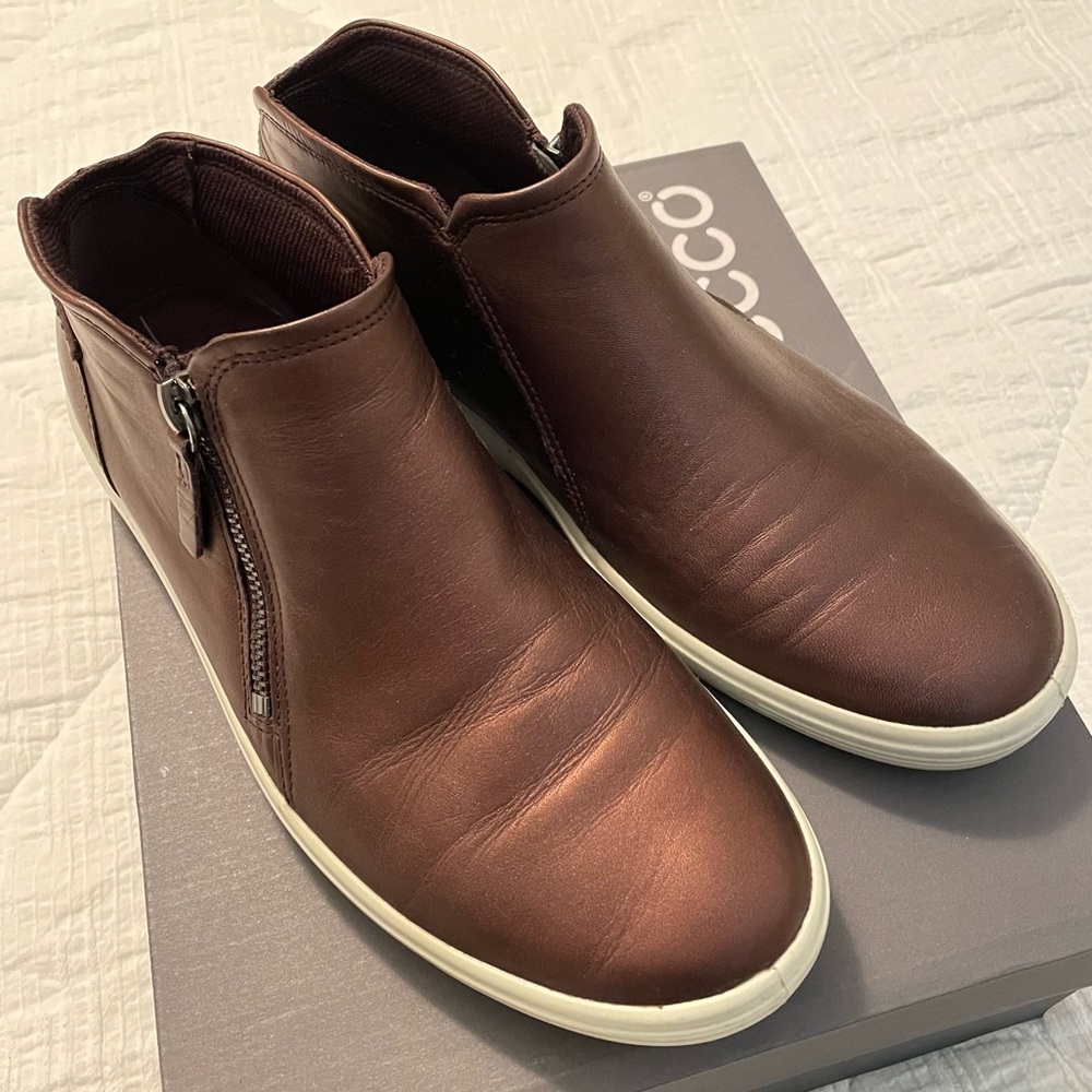 Ecco Soft 7 Mid Top Sneaker Metallic Leather